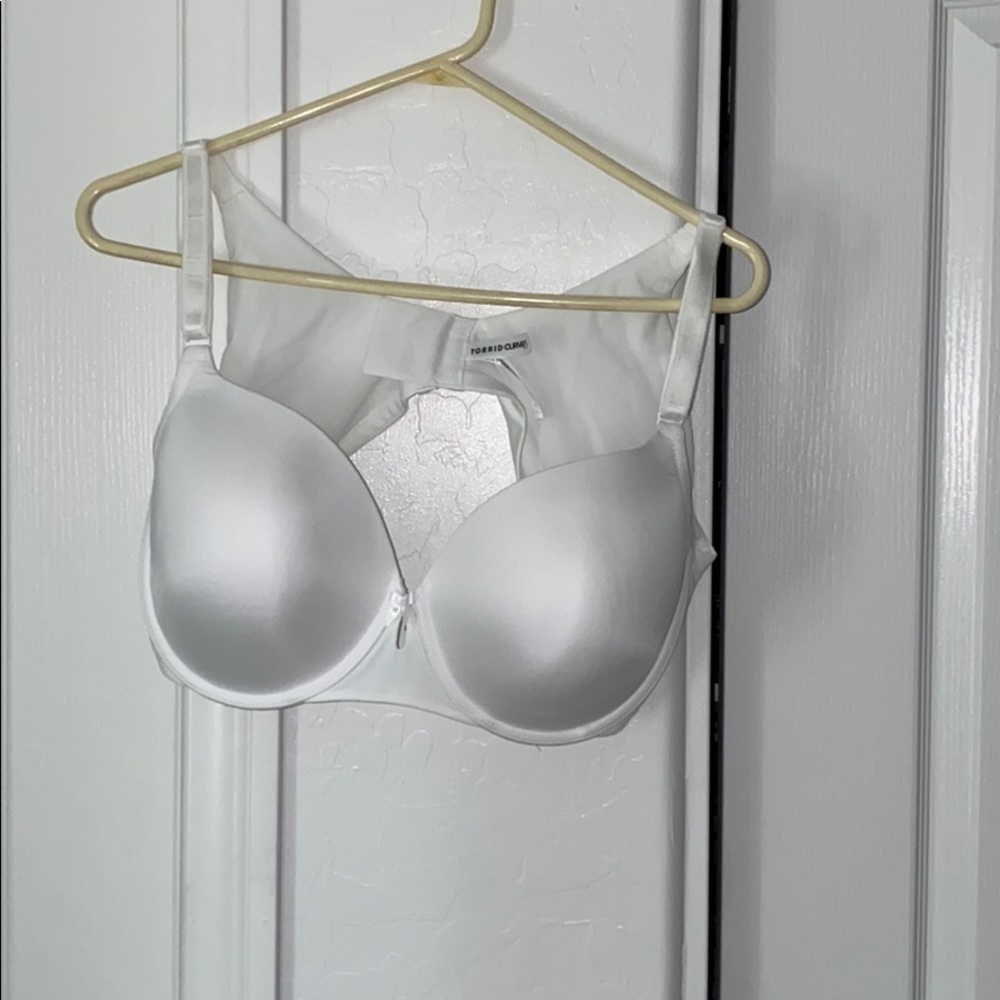 Torrid curves white bra